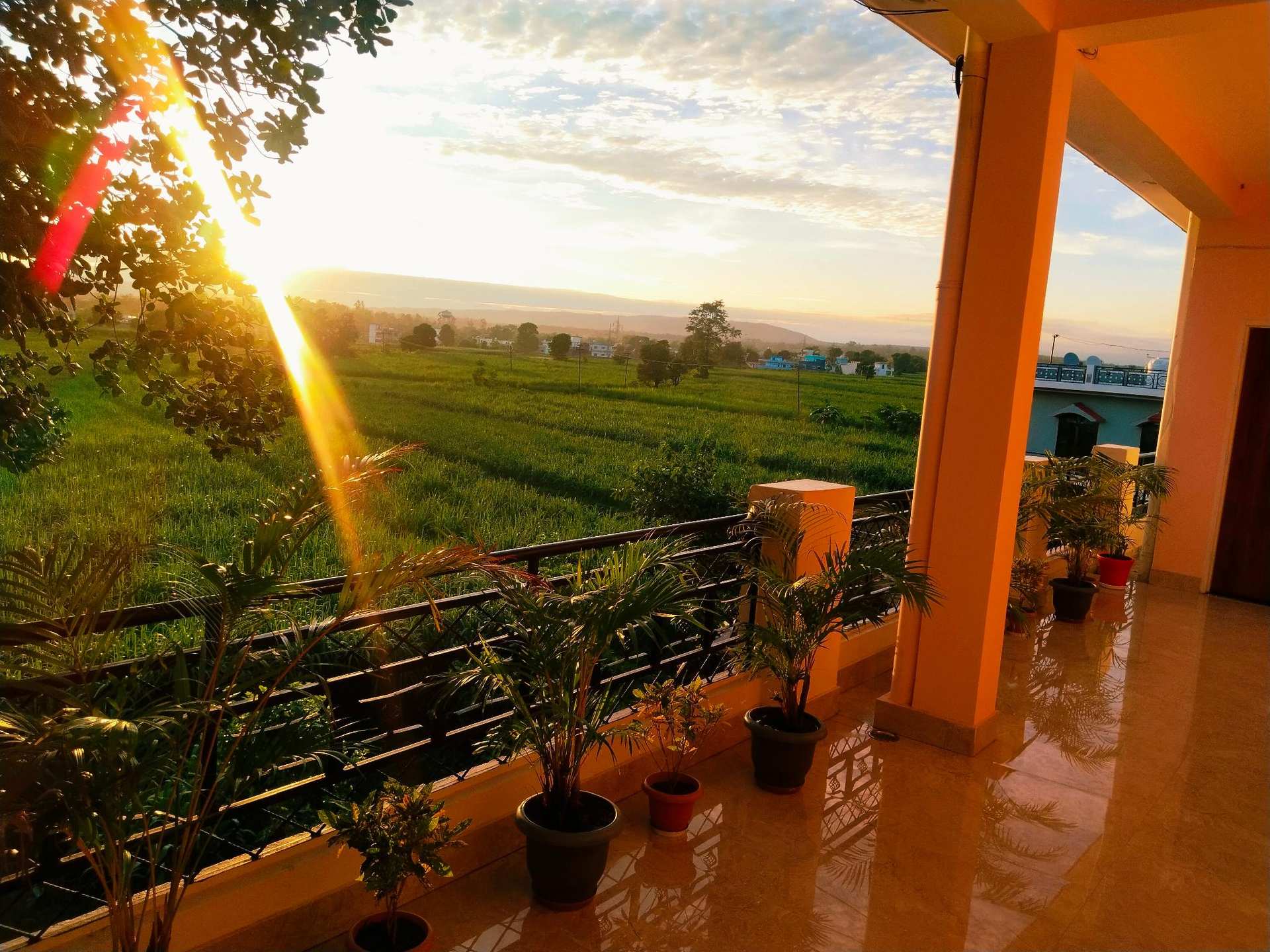 Airport Luxury Nature Homestay- Near Jolly Grant Airport Dehradun