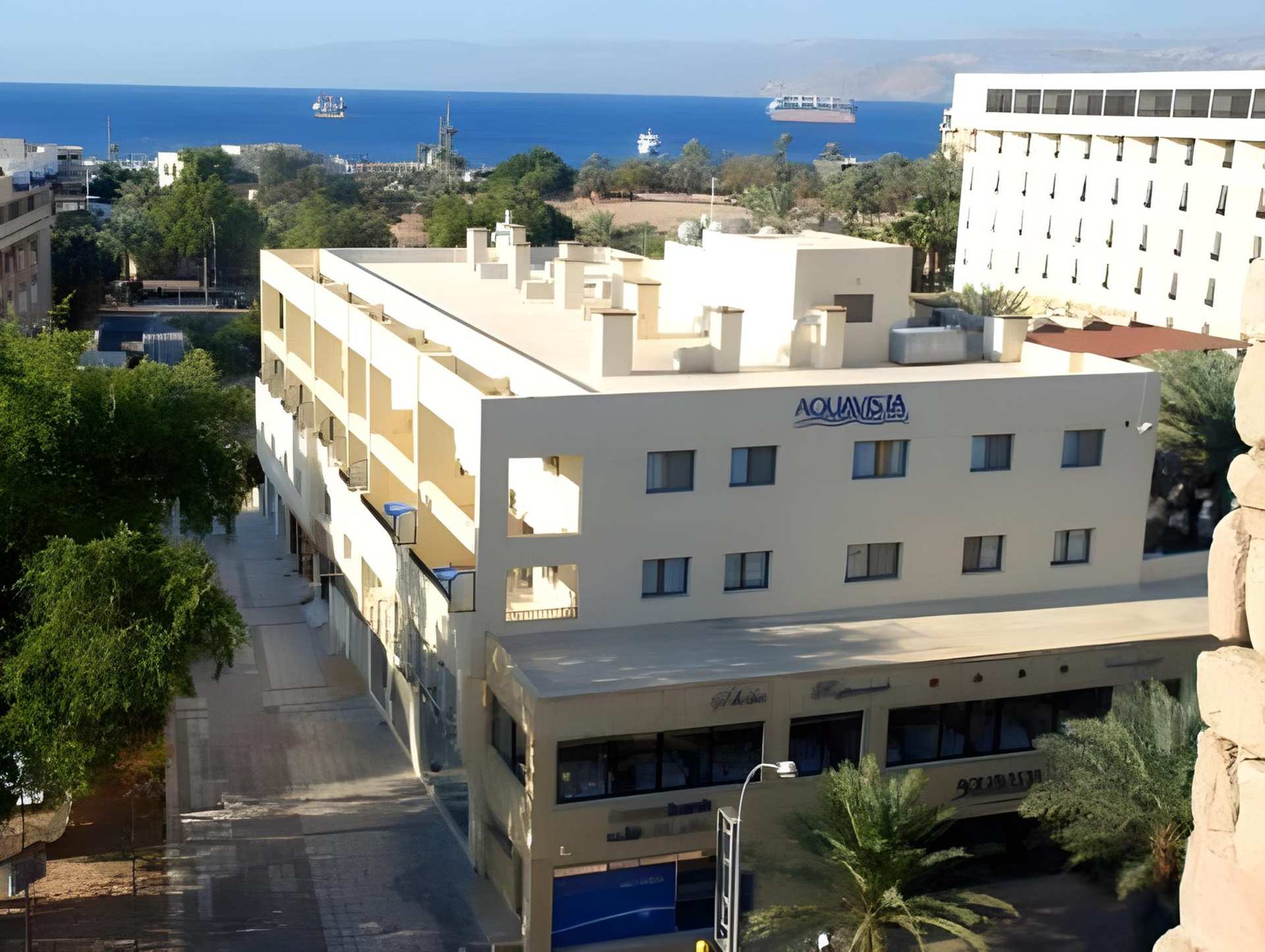 Aquavista Hotel & Suites
