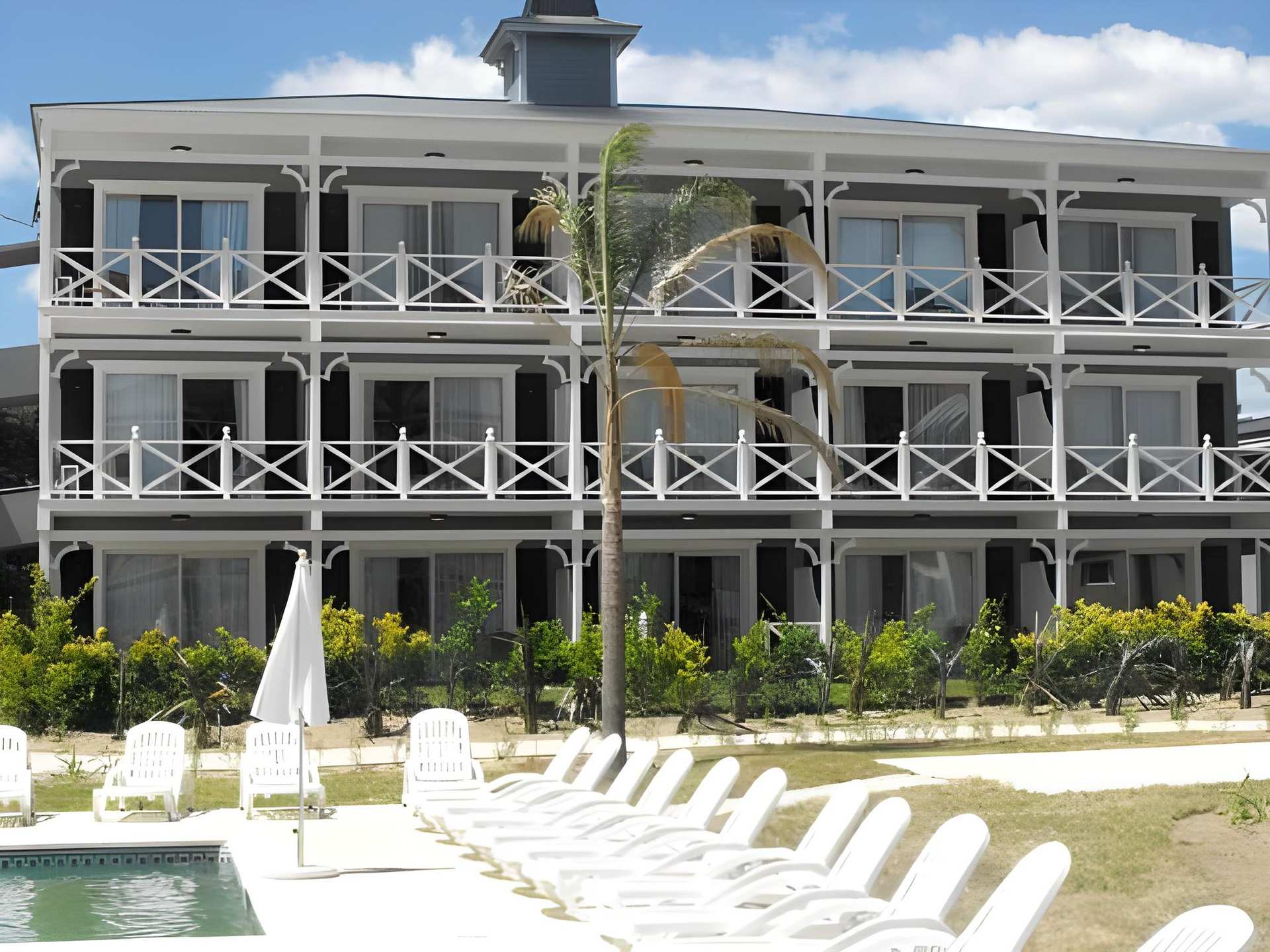 Howard Johnson Hotel & Convention Center Madariaga - Carilo