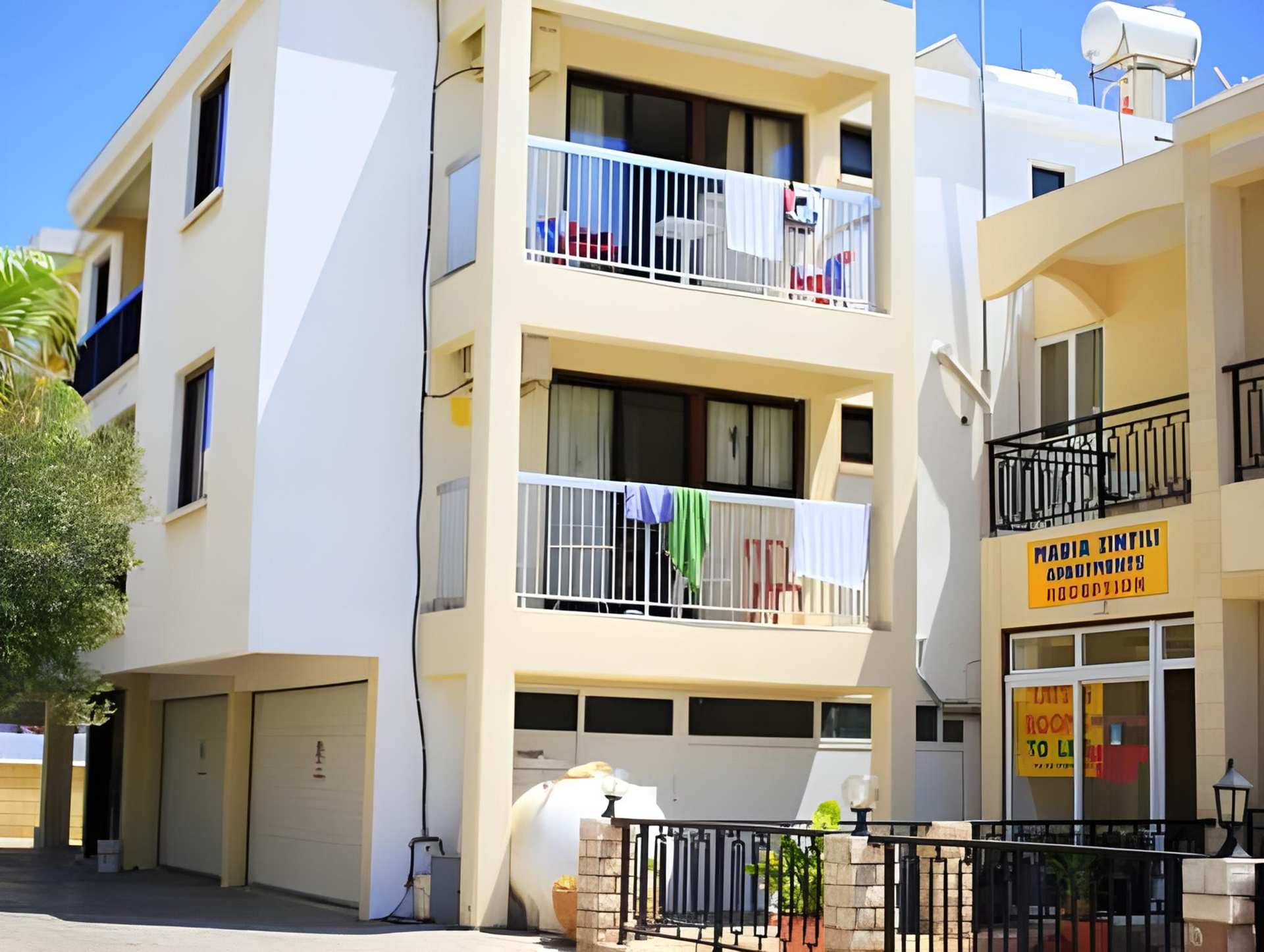 Maria Zintili Apartments