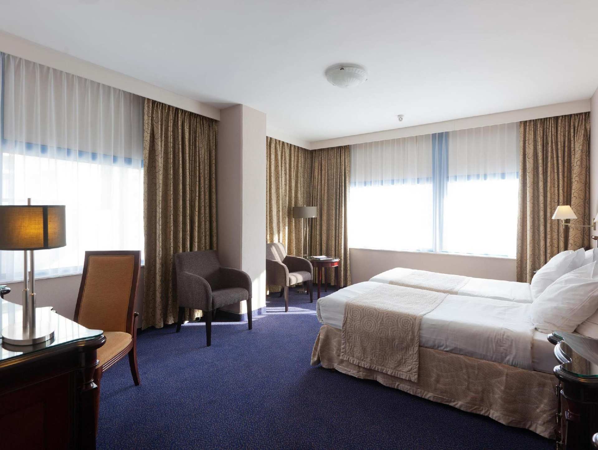 Best Western Plus Hotel Blue Square
