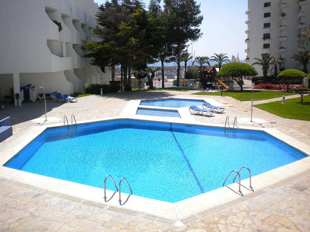 Apartamentos Eurhostal 3000