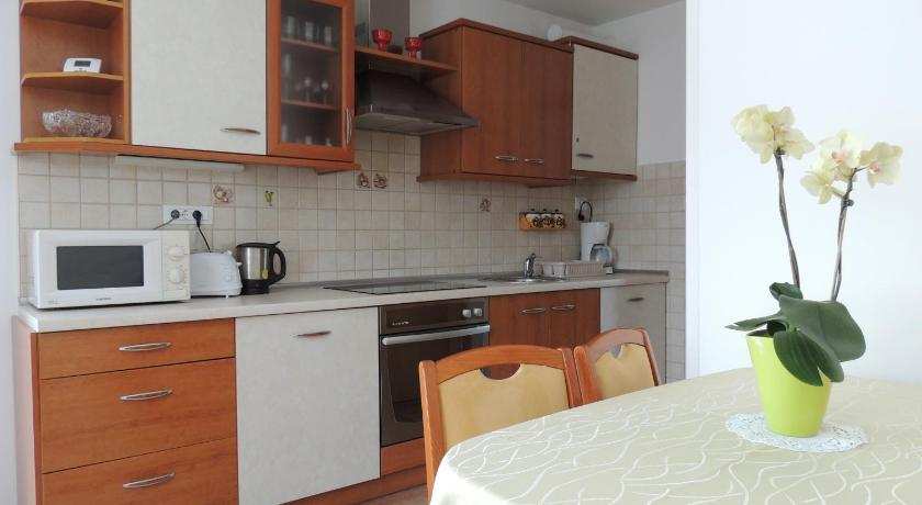 Apartments and Rooms Tavcar