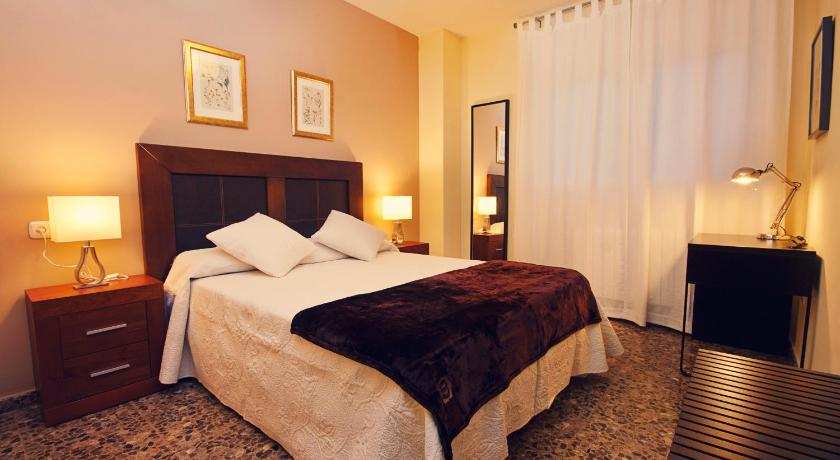Apartamentos Turísticos Ceres Parking Gratis
