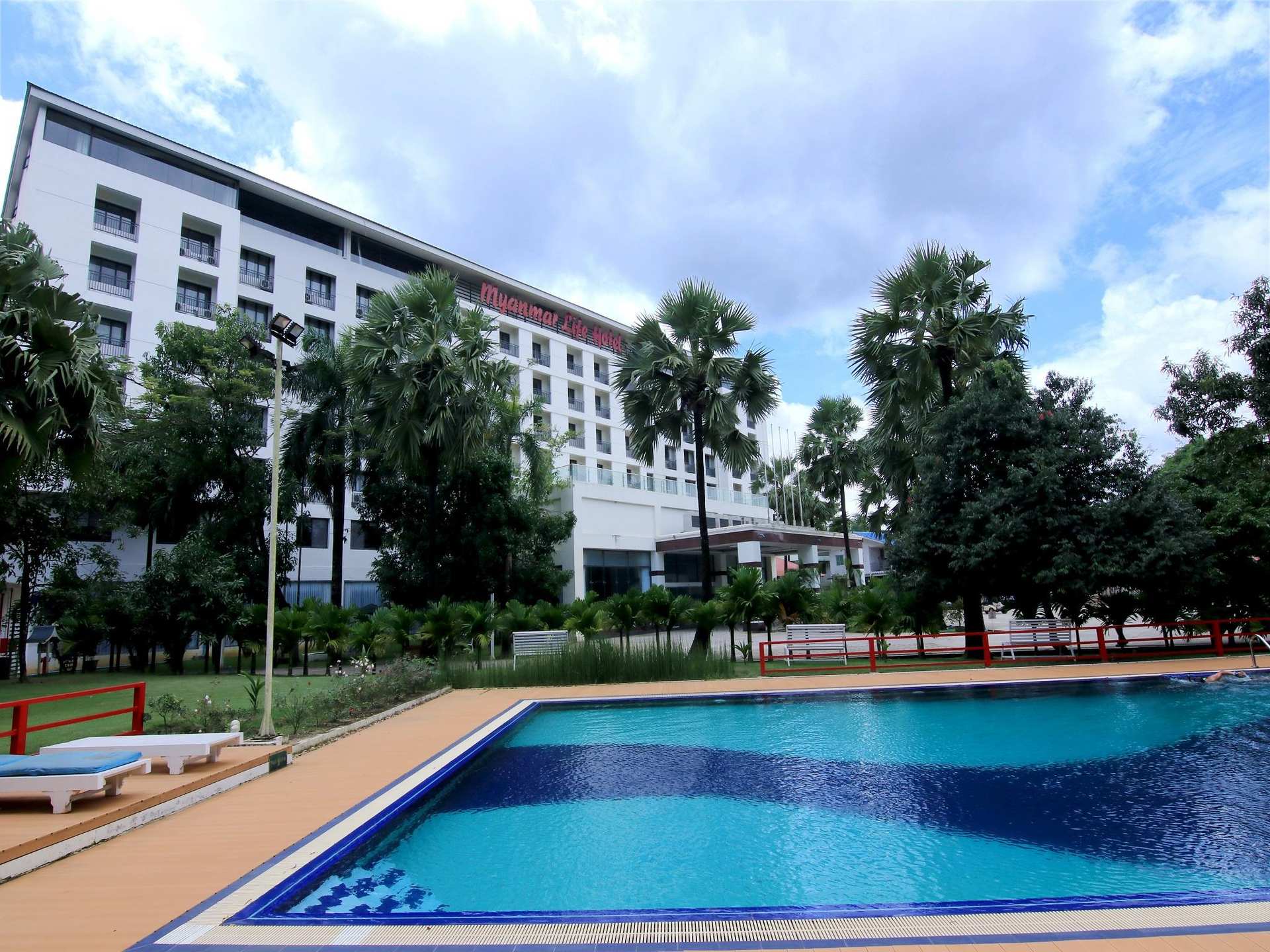 Myanmar Life Hotel