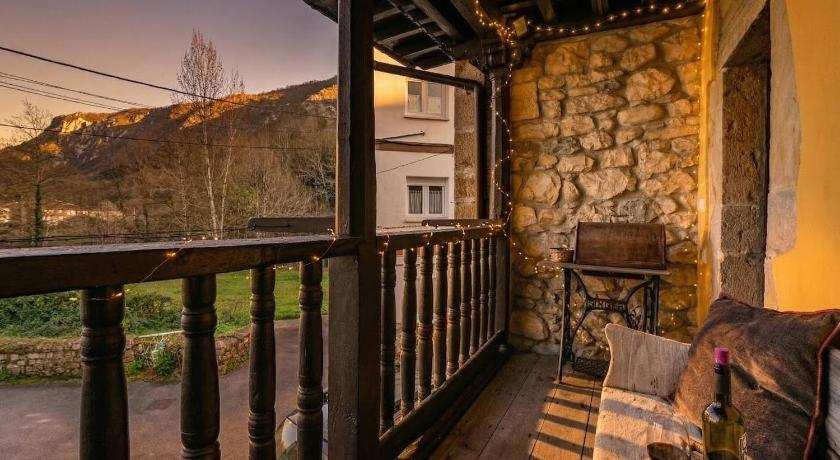 Casa Rural Moradiellos-Cabrales Axtur 4 personas con vistas