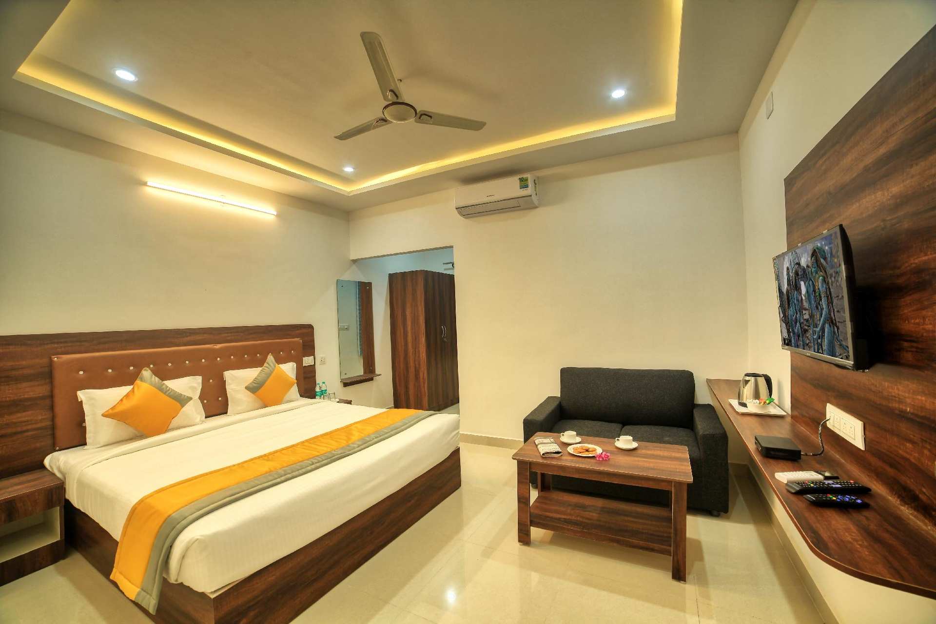 HOTEL VISA INN NEAR KEMPEGOWDA AIRPORT