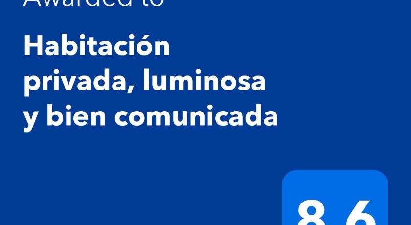 Habitación privada, luminosa y bien comunicada