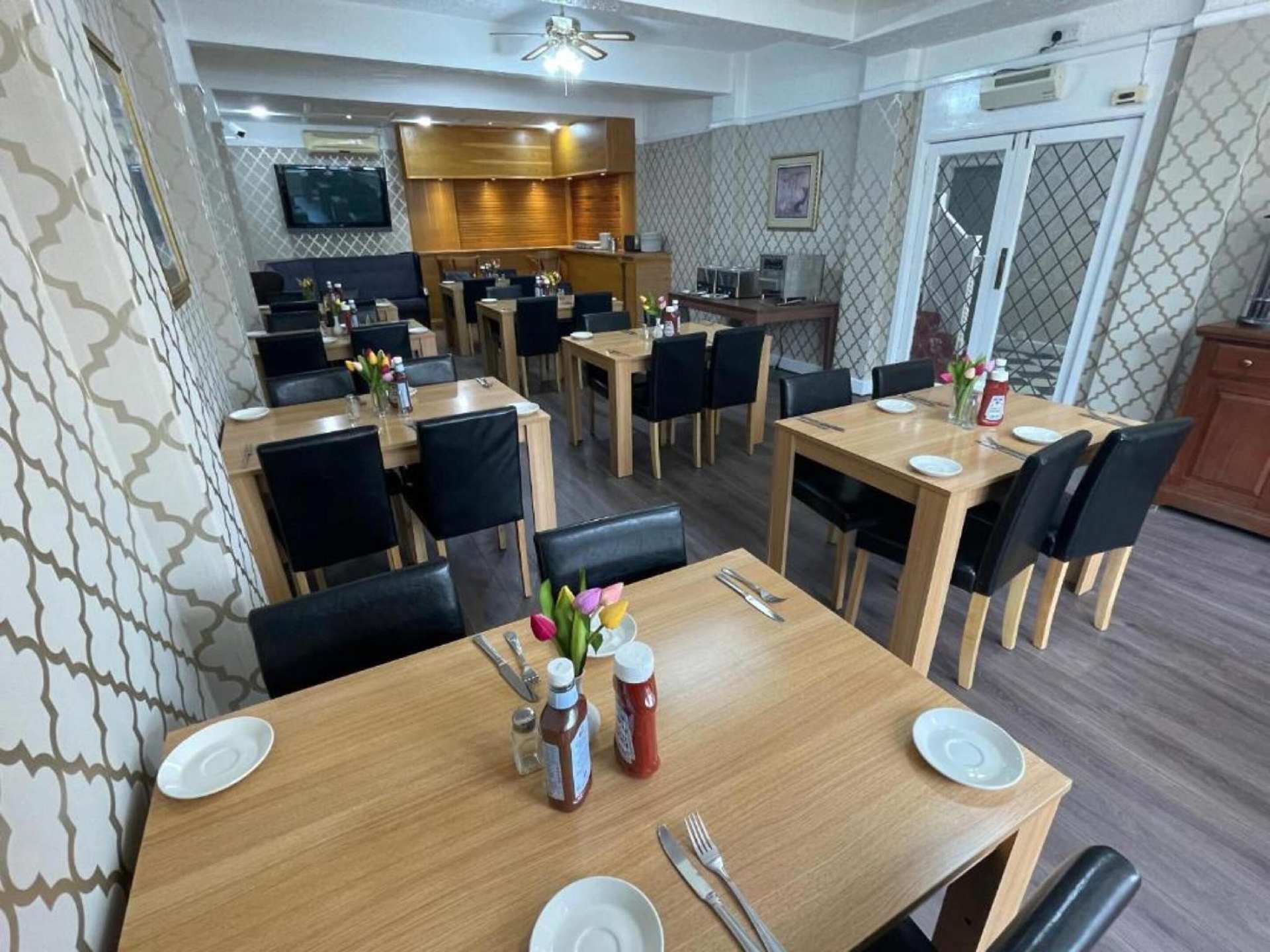 OYO Queens Hotel, Skegness