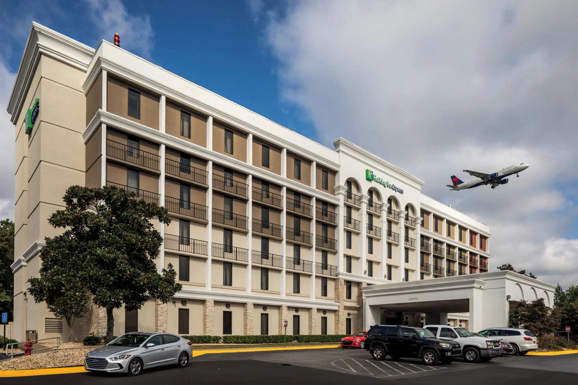Holiday Inn Express Atlanta Airport-College Park by IHG