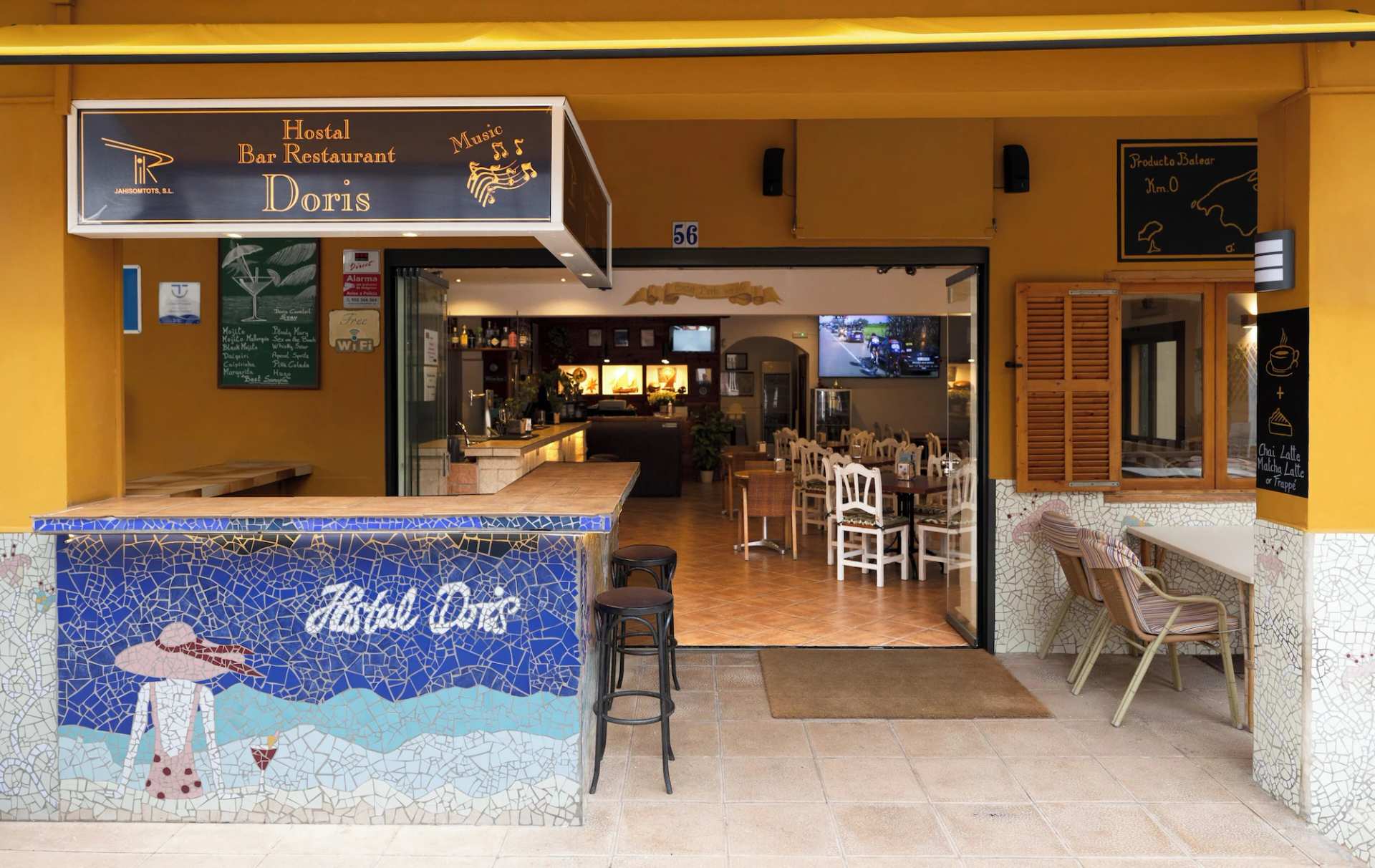 Hostal Doris - Adults Only