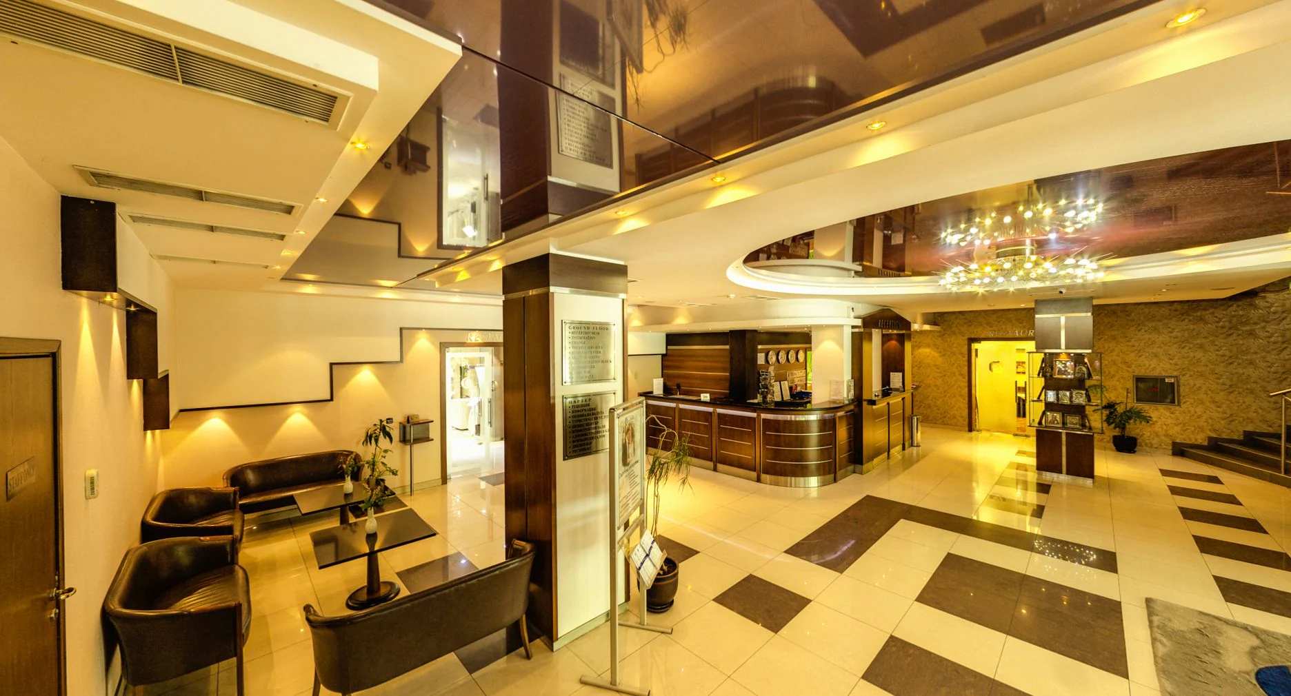 Hotel Forum - Parking