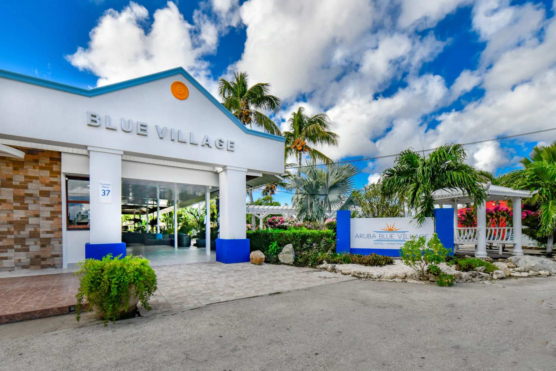 Aruba Blue Village Hotel and Apartments