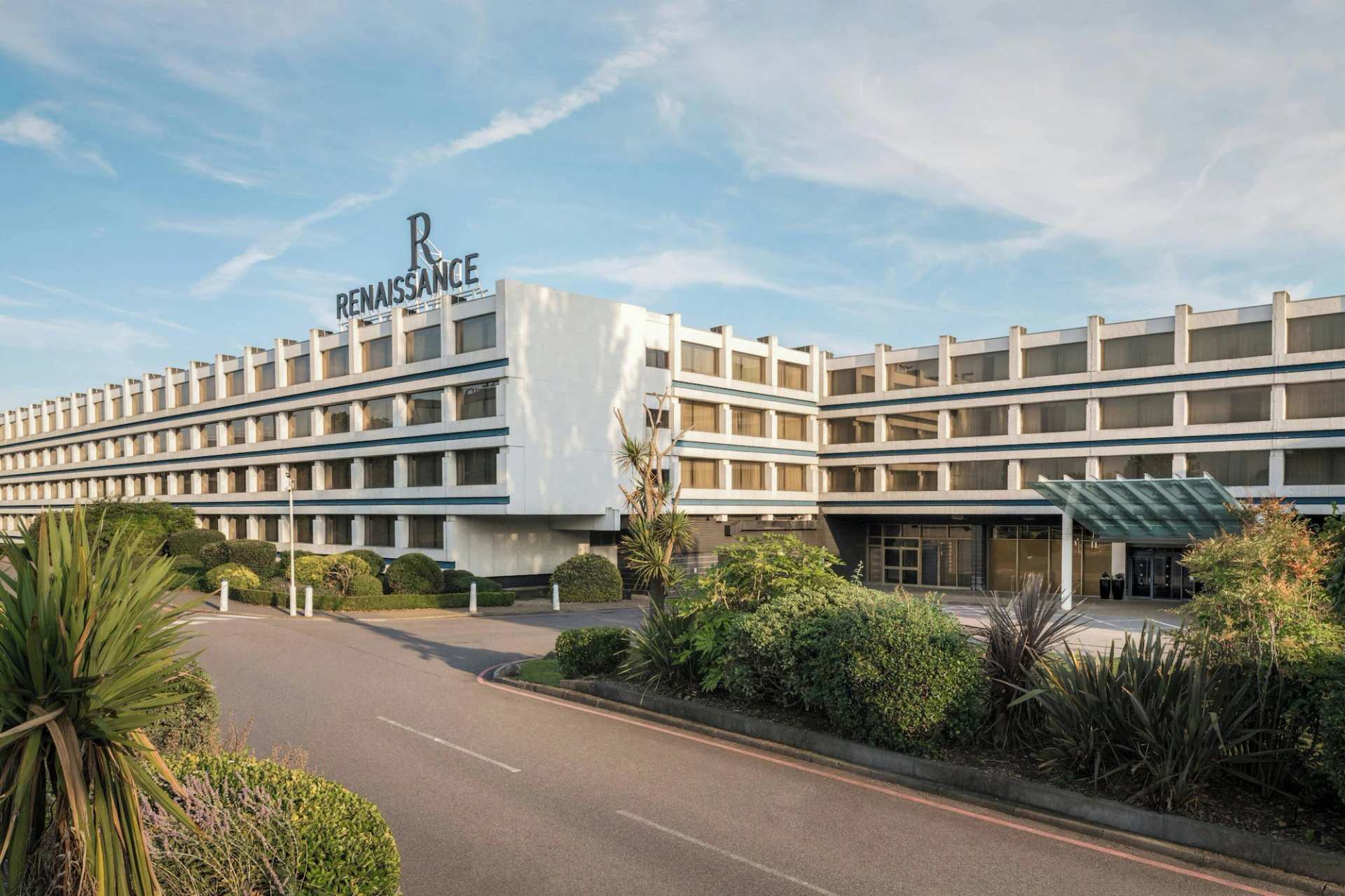Renaissance London Heathrow Hotel