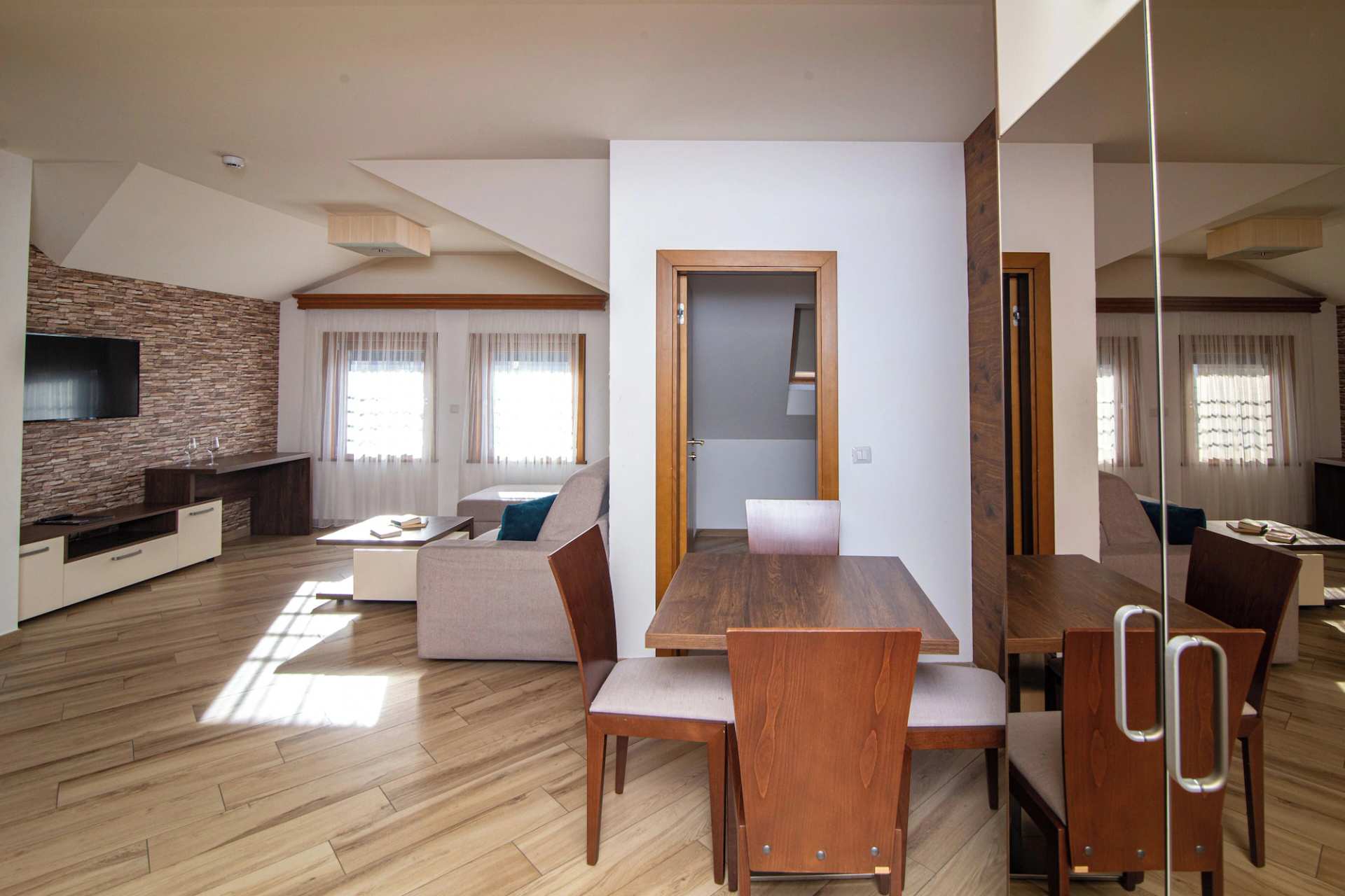 Apartments Central Inn -breakfast included