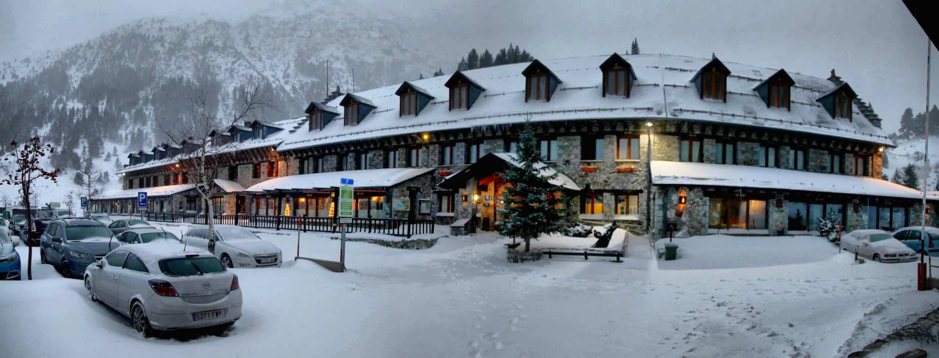 Hotel LLanos del Hospital