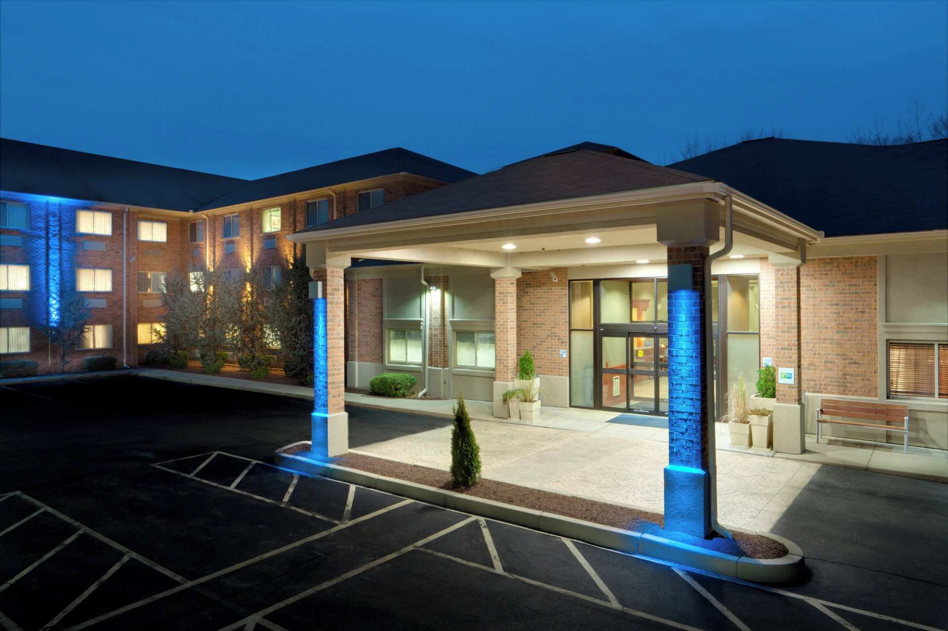 Holiday Inn Express & Suites Smithfield - Providence by IHG