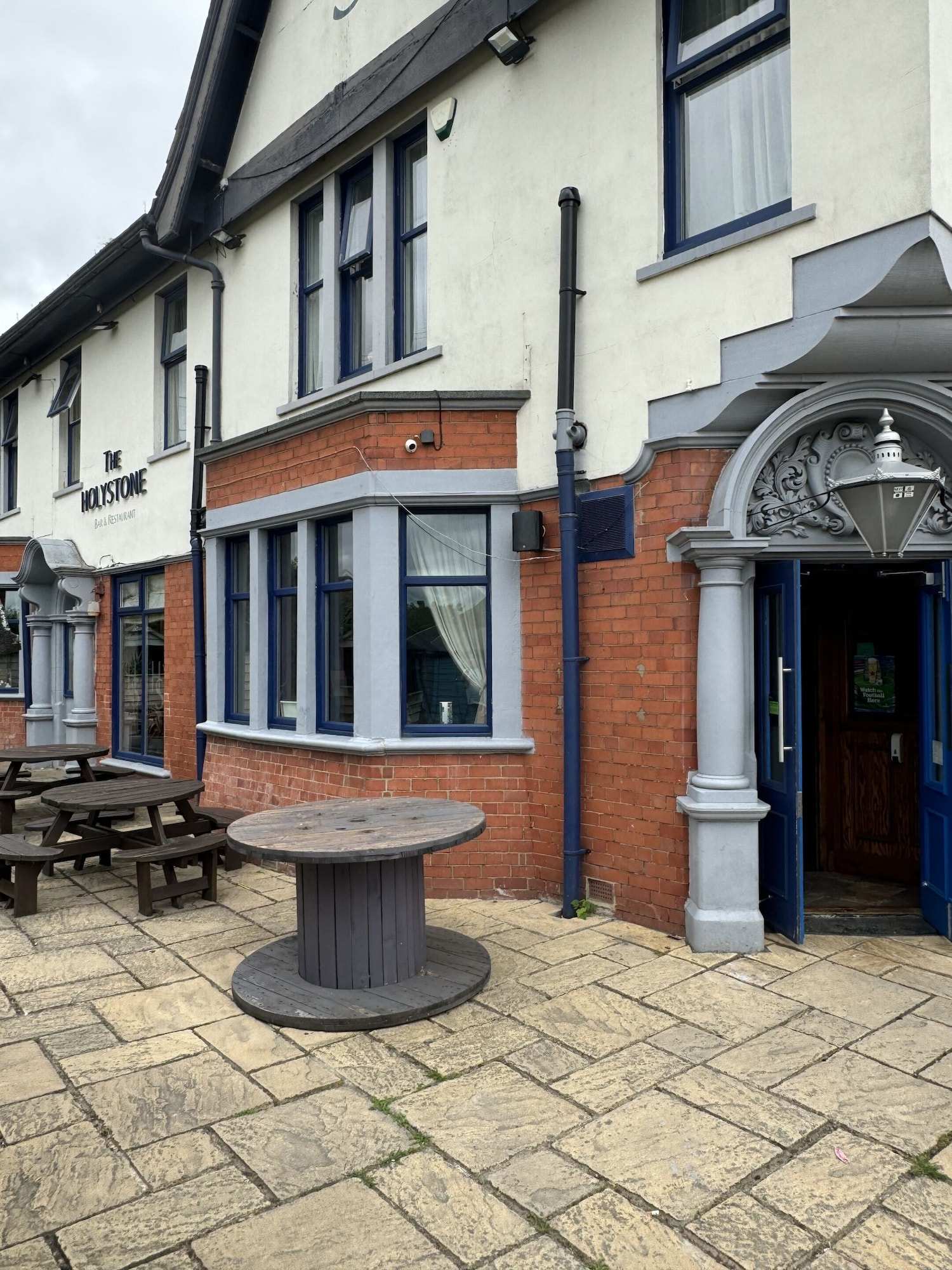 Holystone Bar and Restaurant