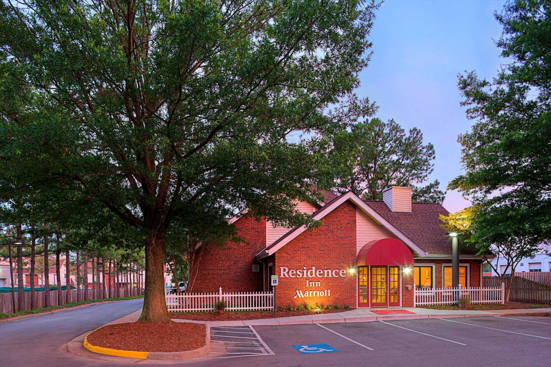 Residence Inn by Marriott Richmond West End