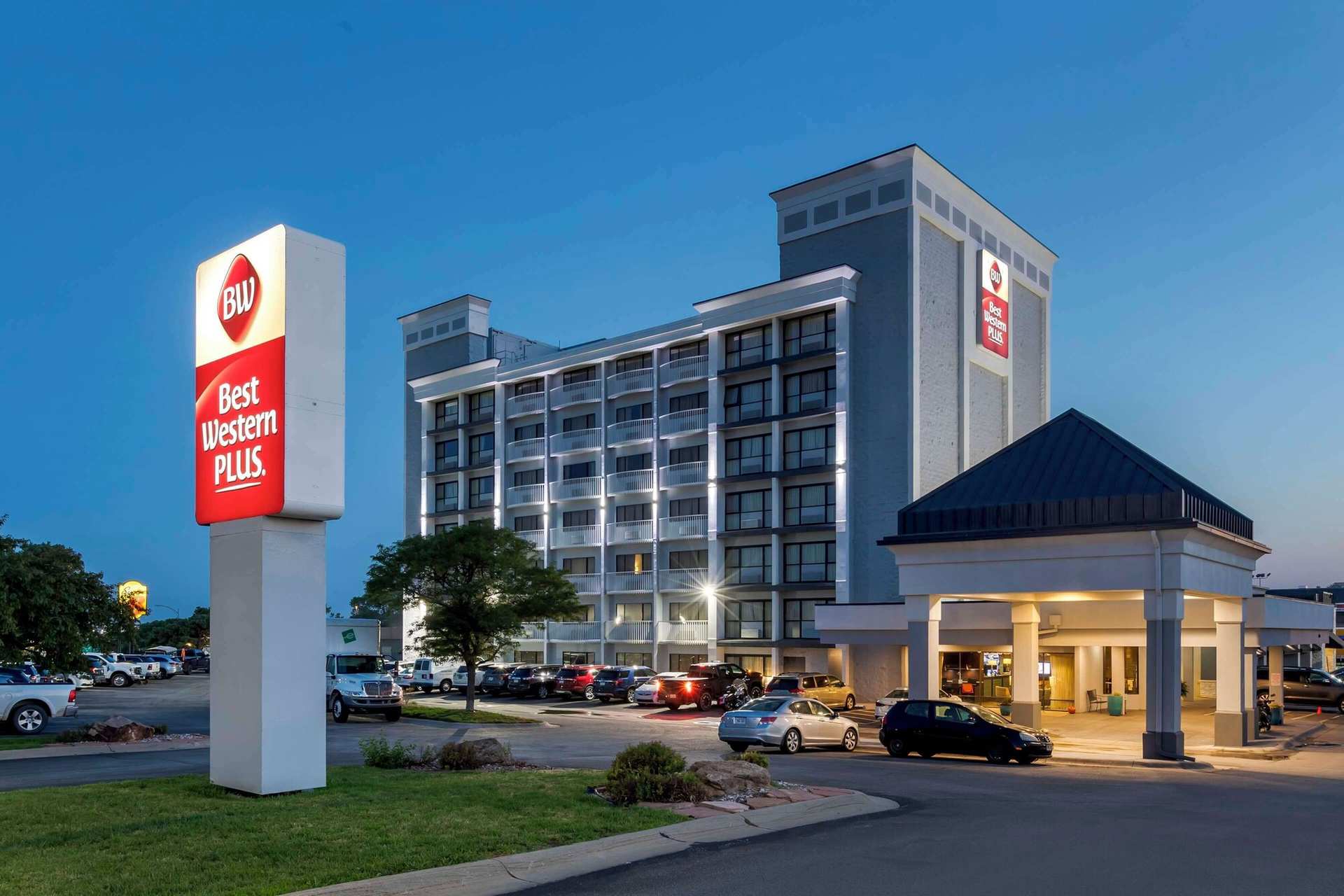 Best Western Plus Midwest Inn Omaha, NE