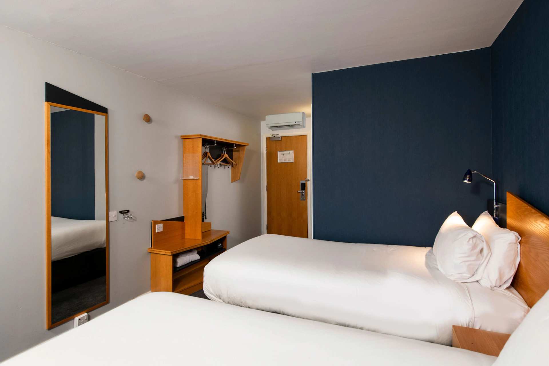 Holiday Inn Express Taunton East by IHG