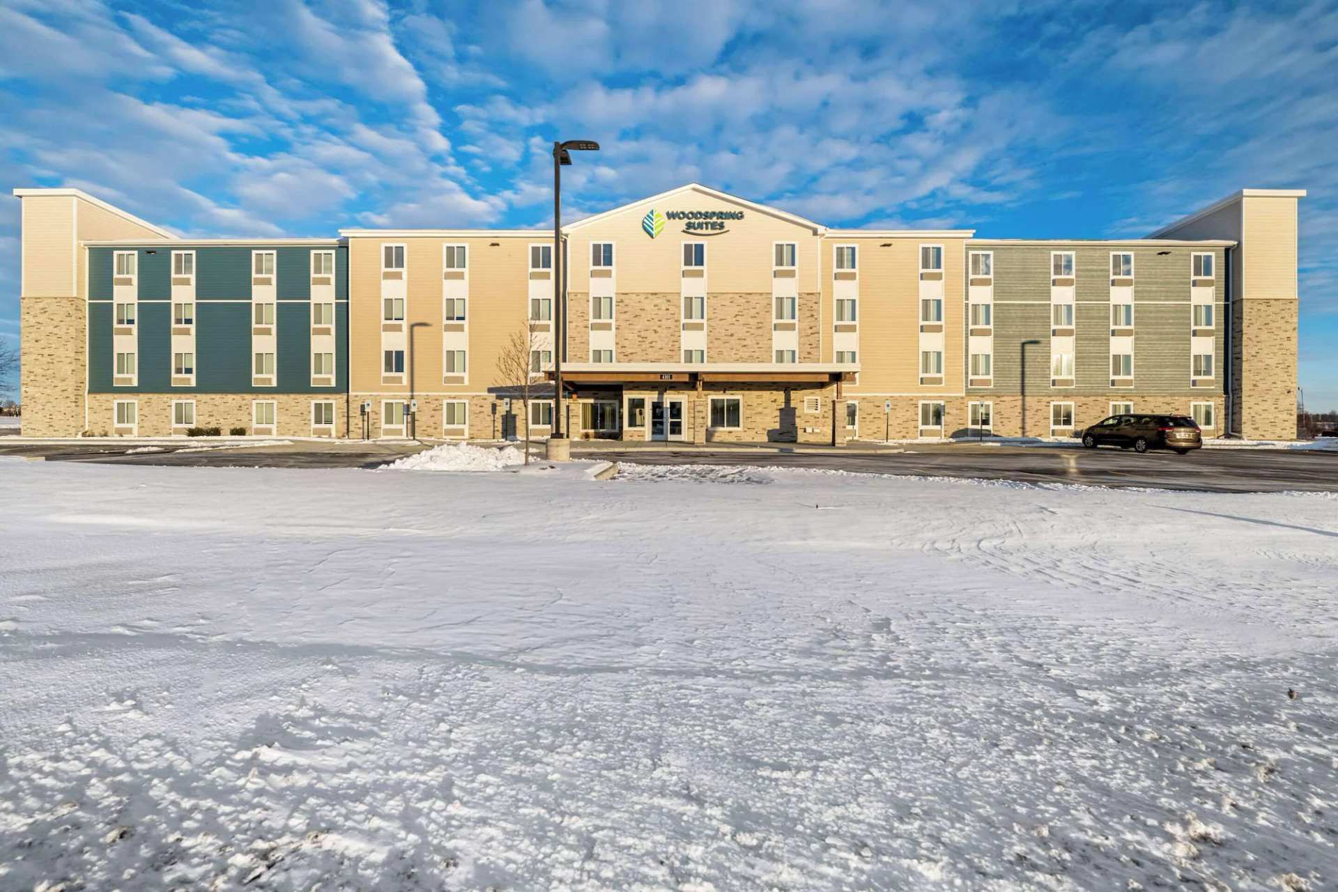 WoodSpring Suites Loves Park - Rockford