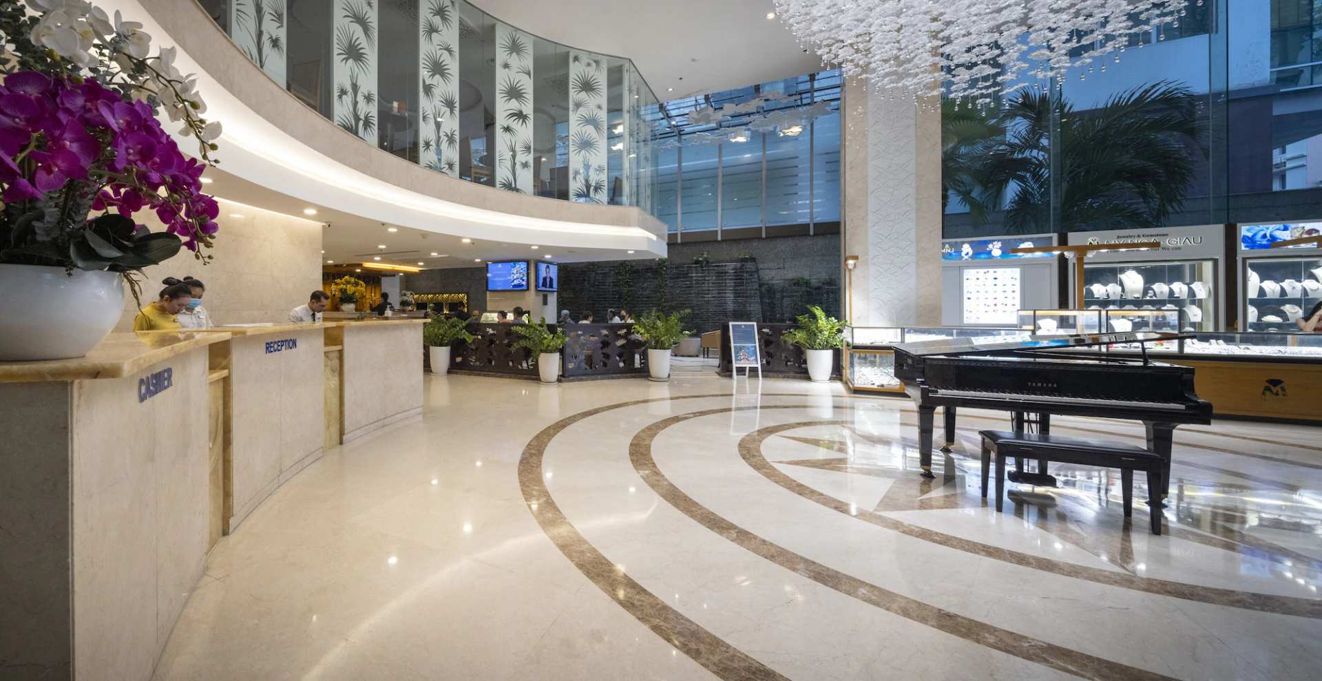 Eden Star Saigon Hotel