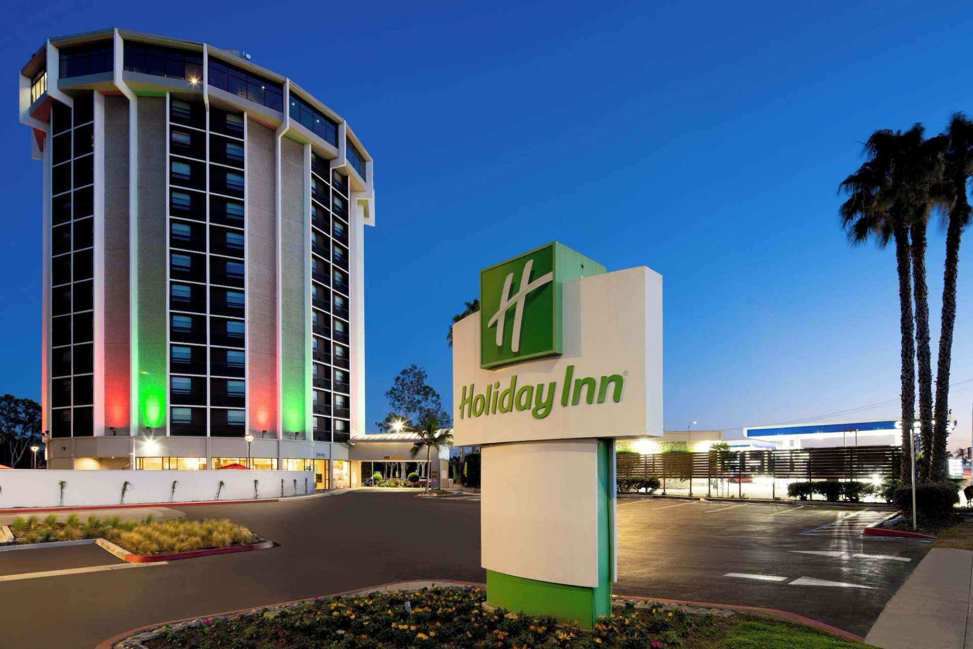 Holiday Inn Long Beach - Airport by IHG