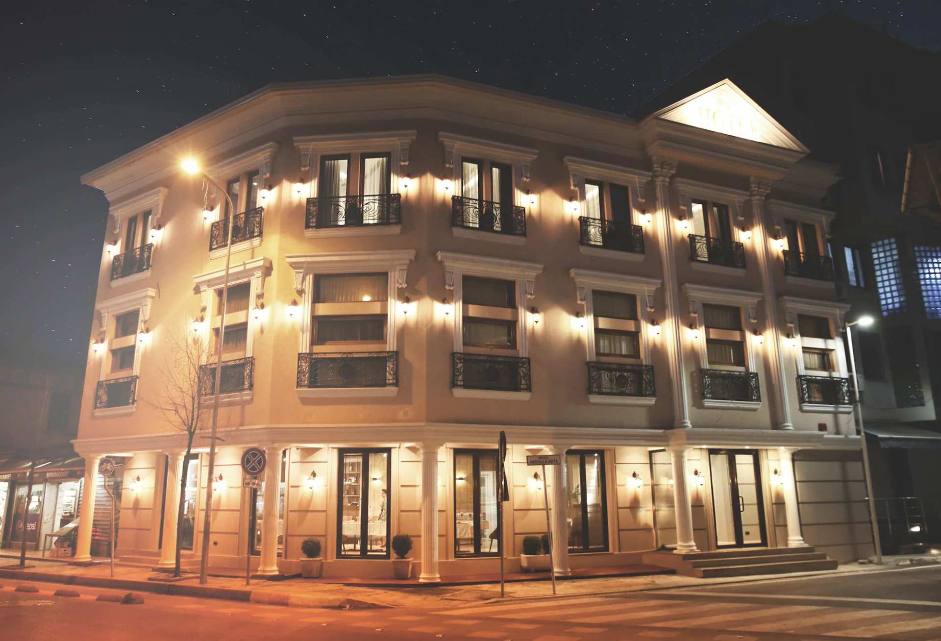 Hotel Stela Center