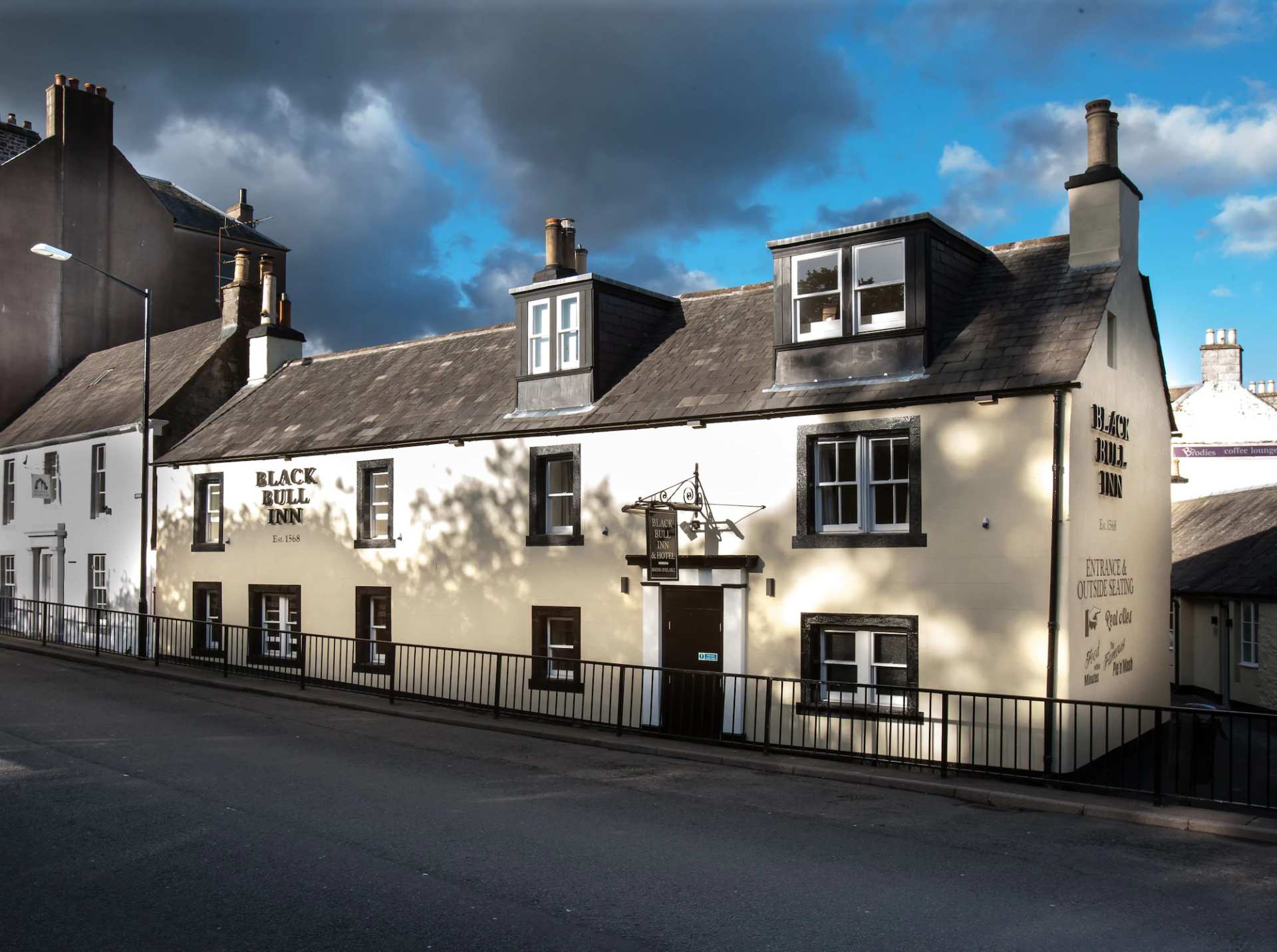 Black Bull Inn, Moffat