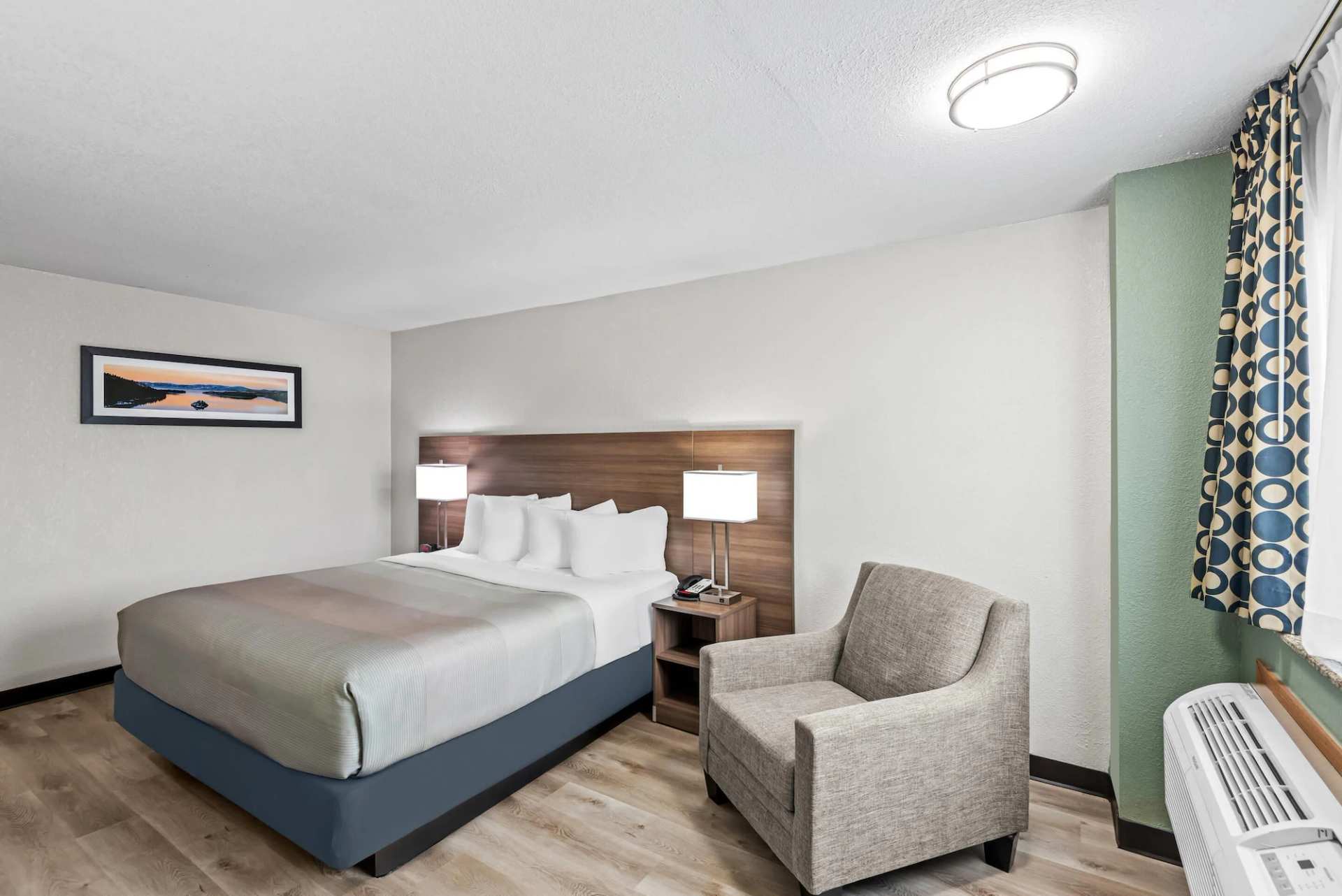 Quality Inn West Des Moines I-80 & I-235