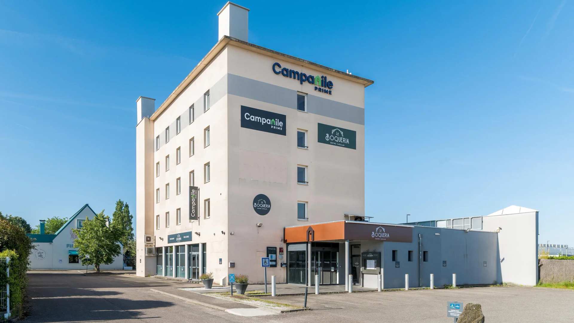 Campanile PRIME - Lyon Meyzieu Eurexpo Arena Stadium