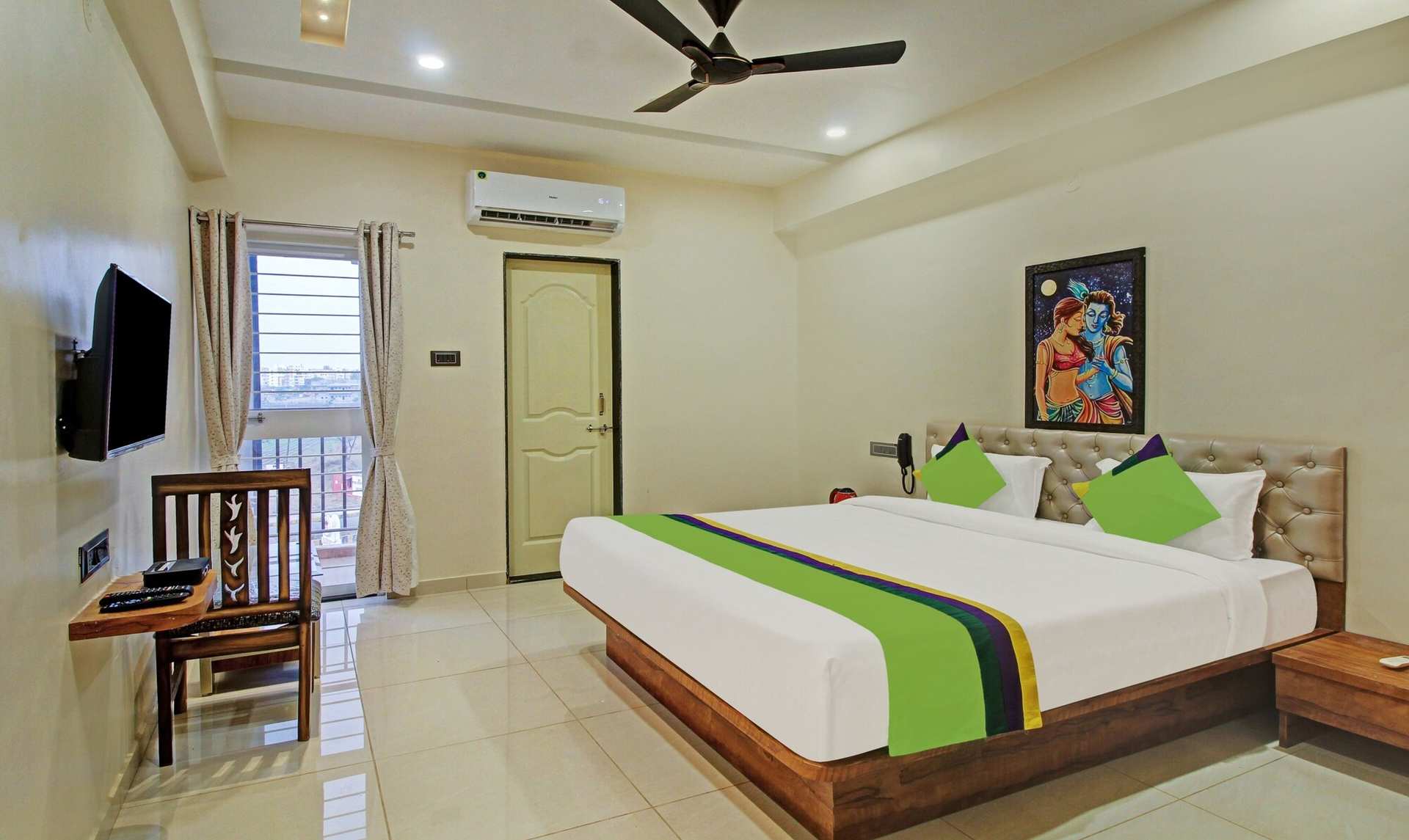 Treebo Royal Imperio, Hinjewadi