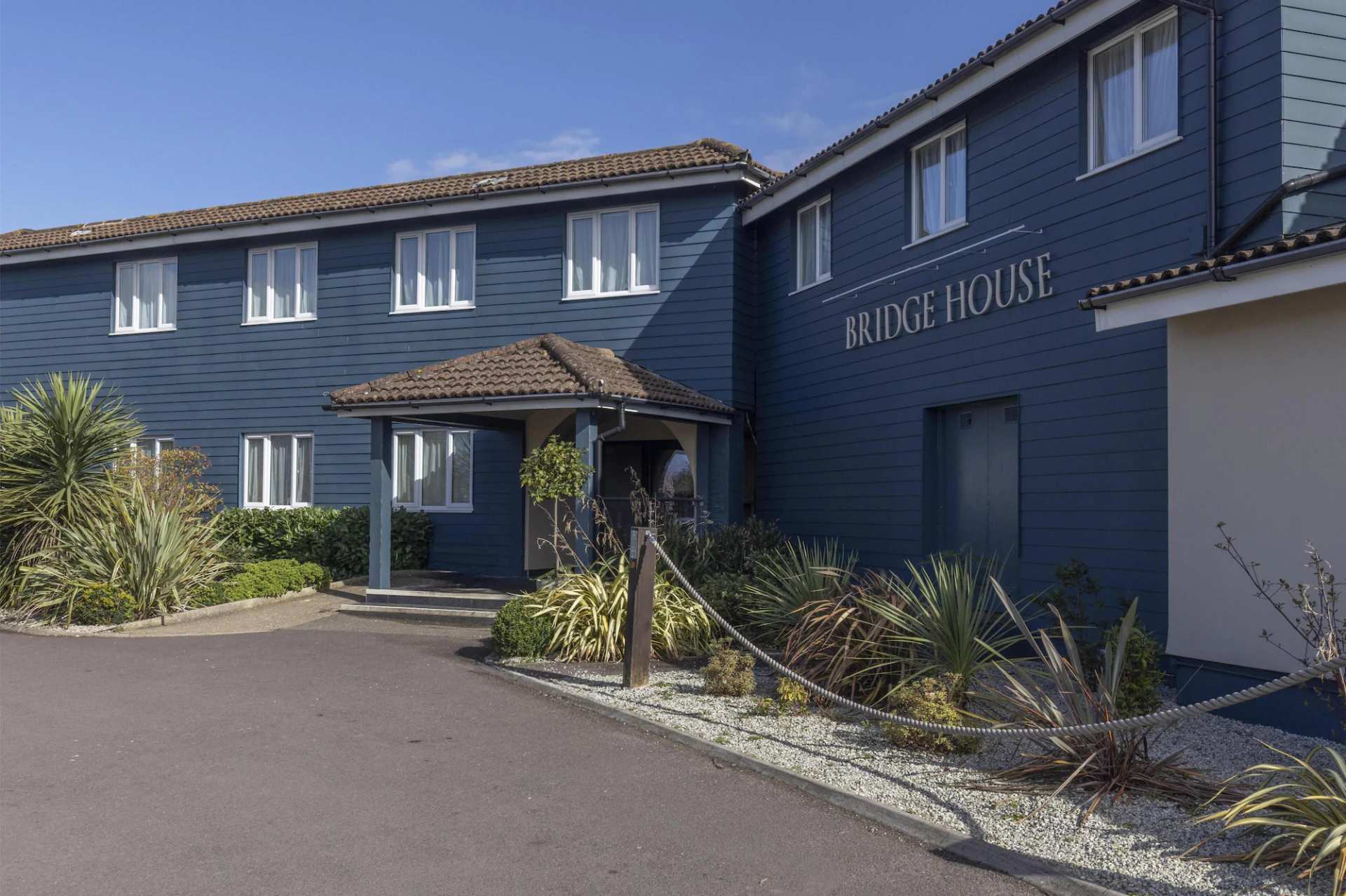 The Bridge House; BW Signature Collection