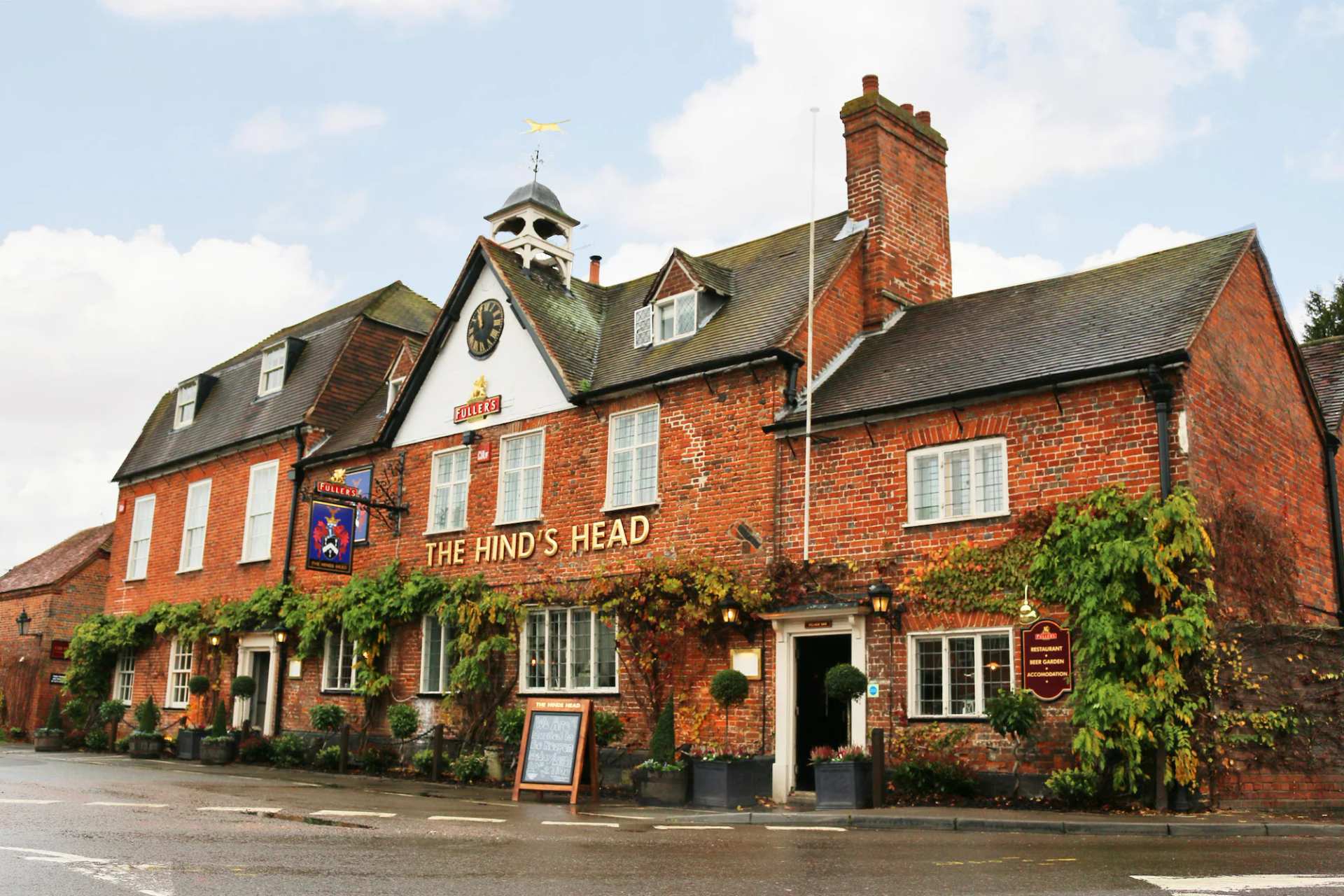 Hinds Head