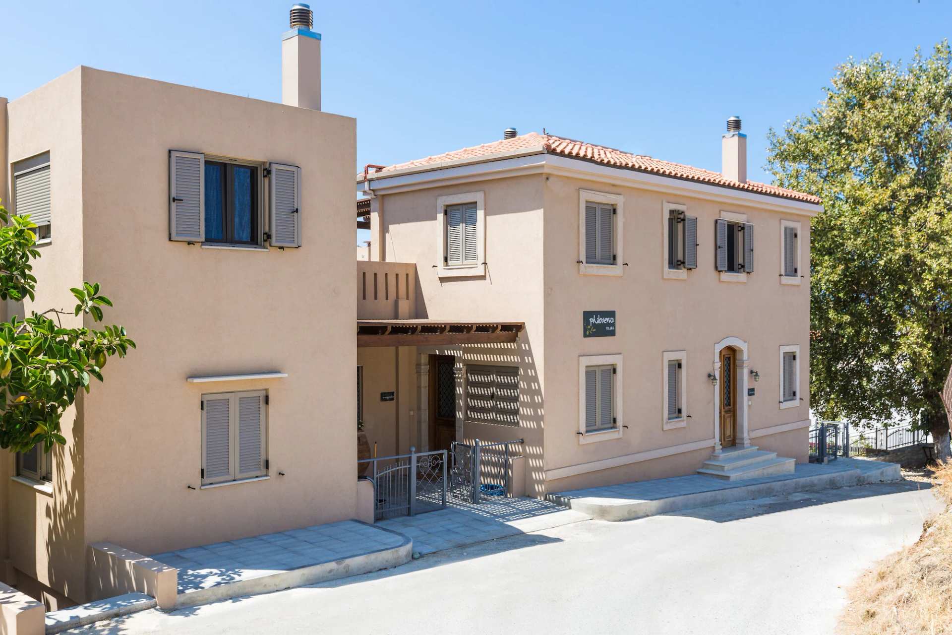Philoxenia Villas