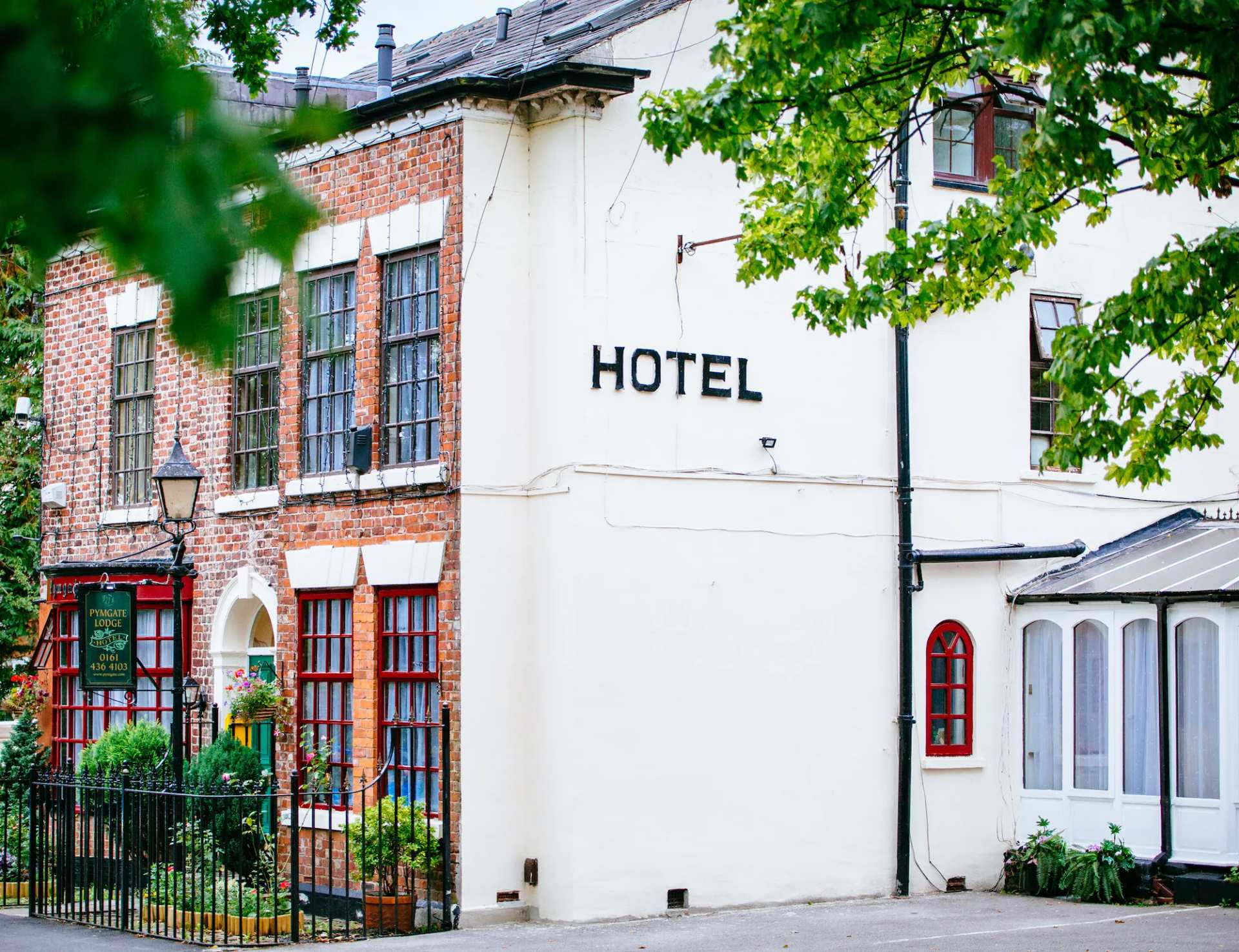 Pymgate Lodge Hotel Manchester Airport