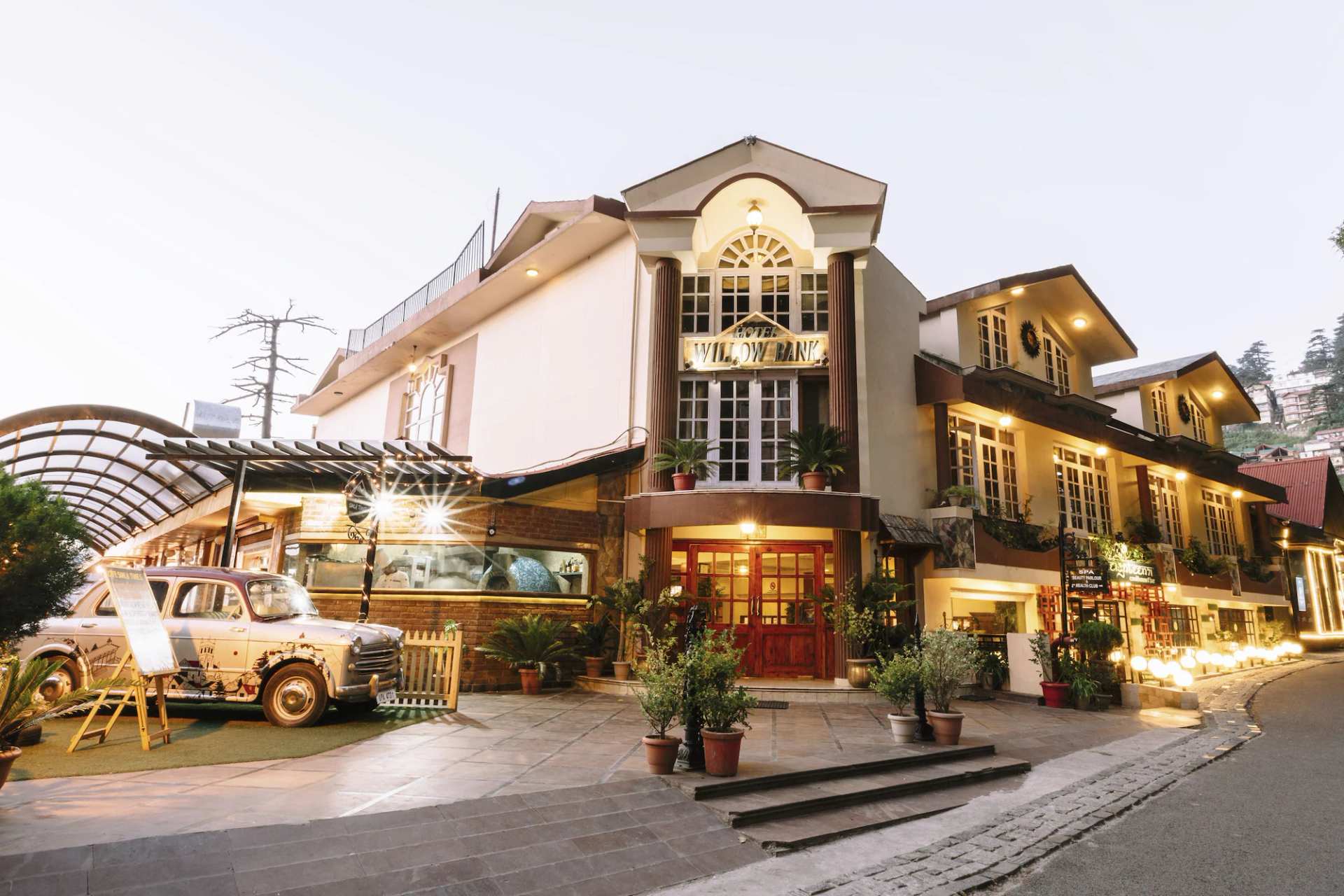 Hotel Willow Banks, Mall Road Shimla