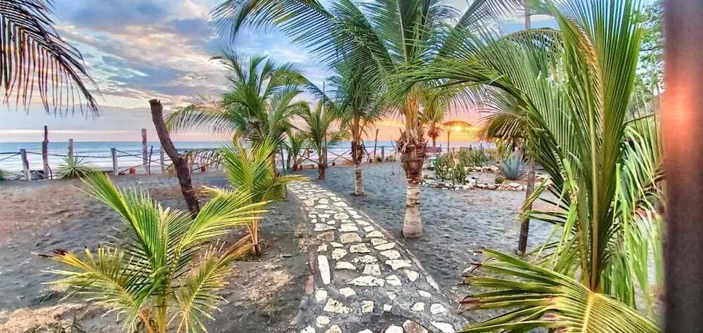 Somar Surf lodge