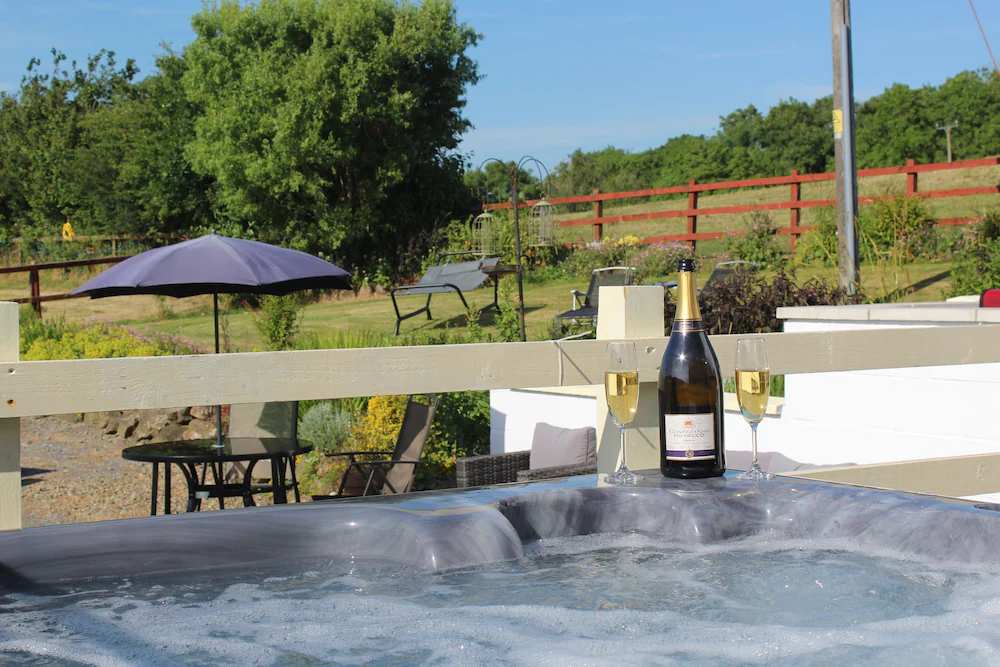 Bunny Meadows Holiday Farmhouse near Carmarthen & Pembrokeshire