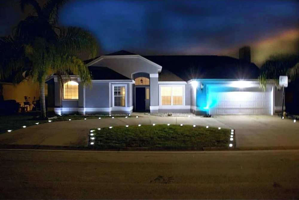 Spacious home, in a quiet neighborhood near LEGOLAND®-just a 12-minute drive