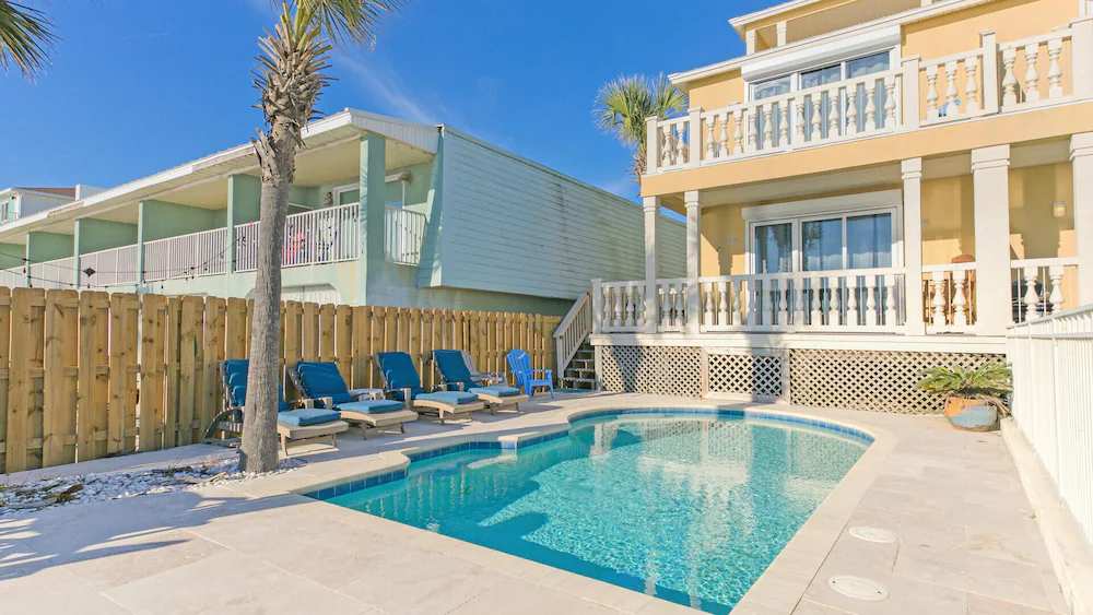 Sea Dreams - Amazing Beachfront 5 Bedroom Property with Gulf Front Private Pool