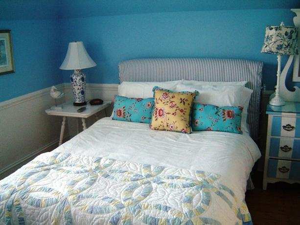 Mahone Bay Bed & Breakfast
