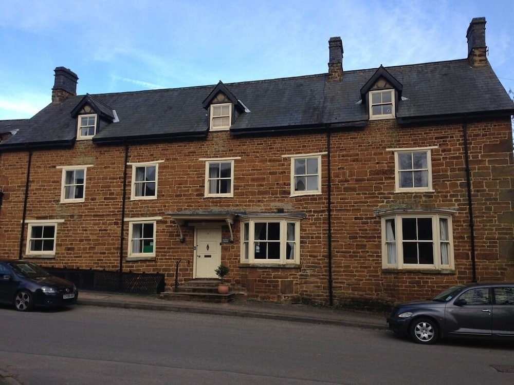 Kendal House