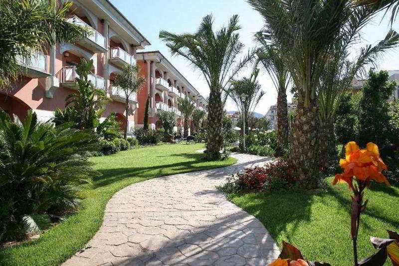 Estrella Coral de Mar Resort & Spa