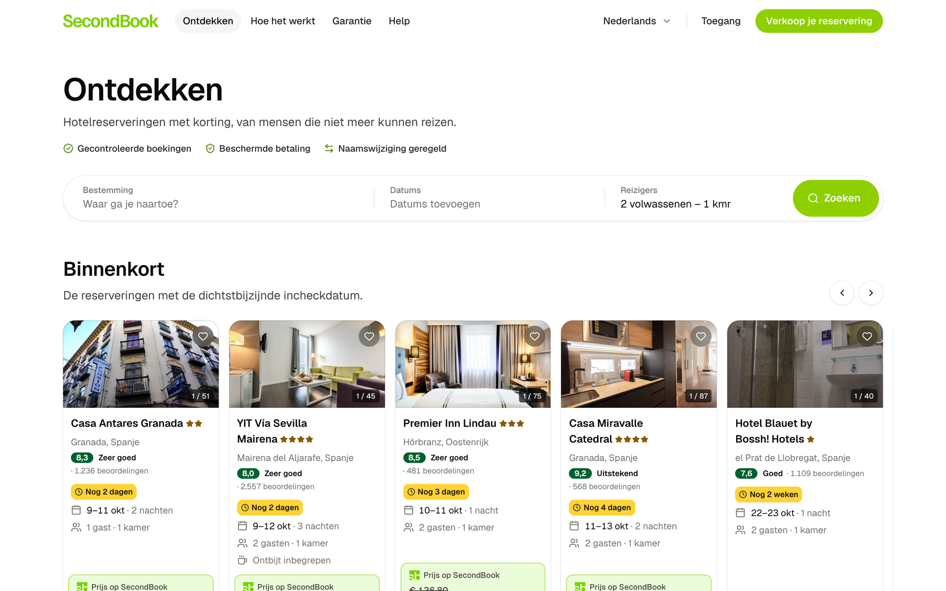 Pagina Ontdekken met de hotelzoeker en een rij afgeprijsde boekingen die binnenkort beginnen.
